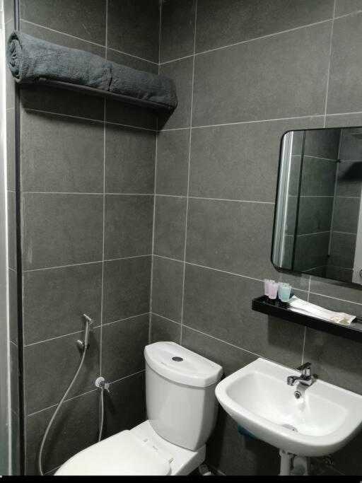 Amani Staycation Bandar Seri Alam#Studio Room Masai Bagian luar foto