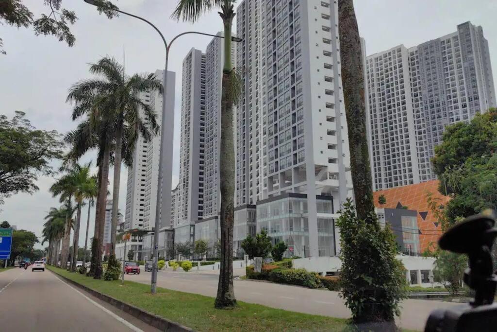 Amani Staycation Bandar Seri Alam#Studio Room Masai Bagian luar foto